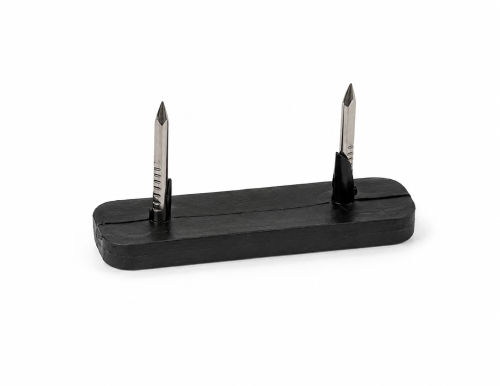 Patin double avec clou noir